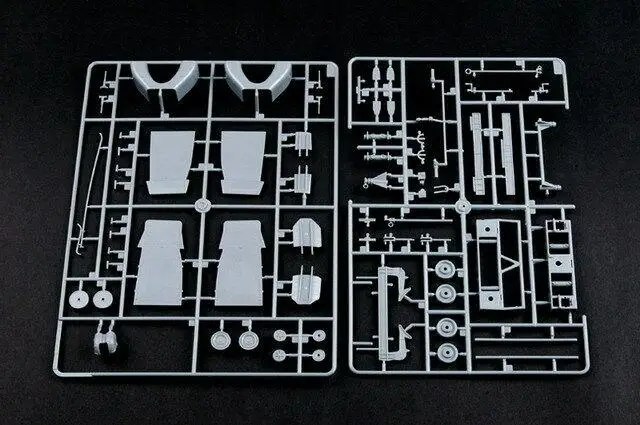 Trumpeter 03211 1/32 MiG-23MLD Flogger-K model kit