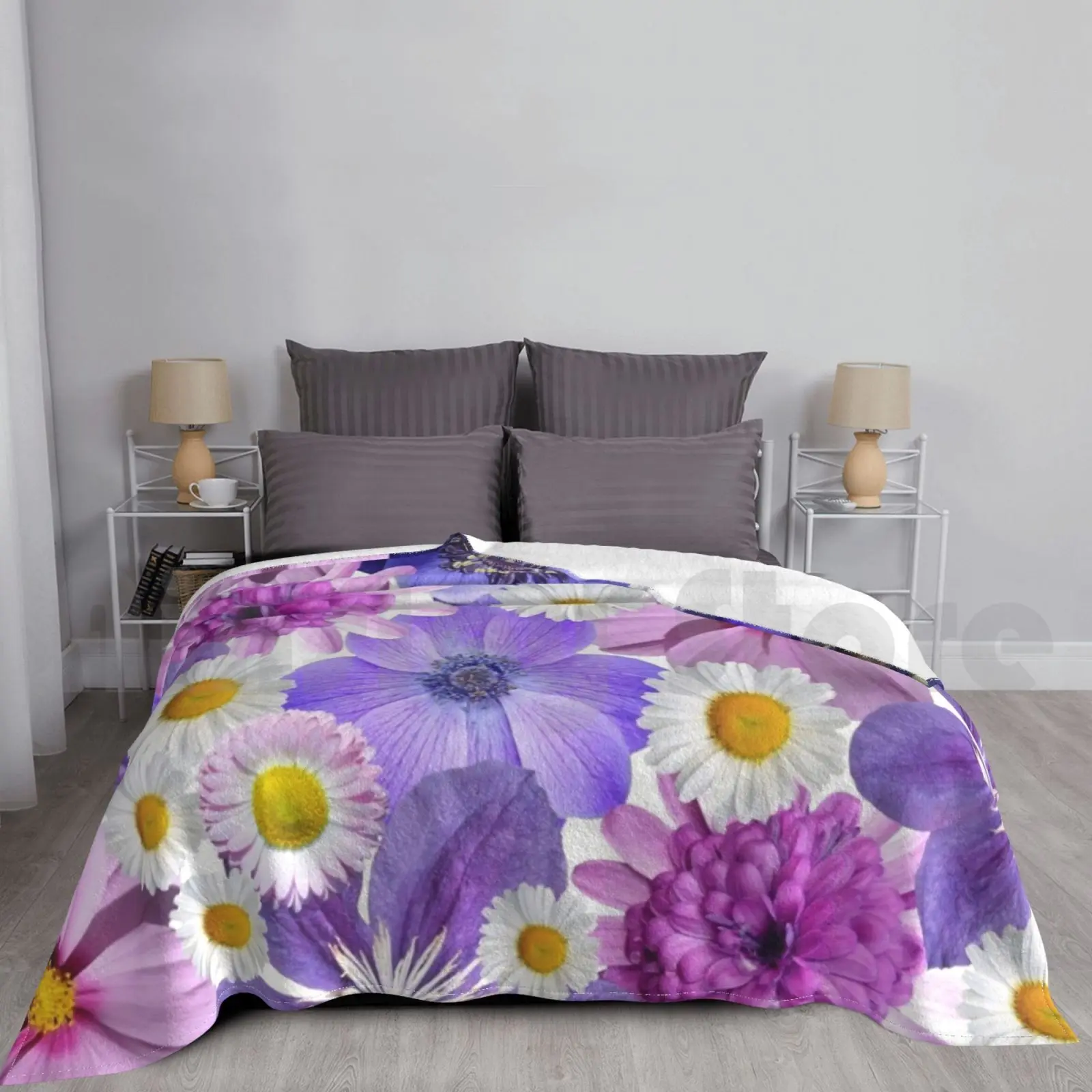 Blanket Friendly , Cheerful , Purple And White Burst Of Flowers 986 Fashion Cool Cute Trendy