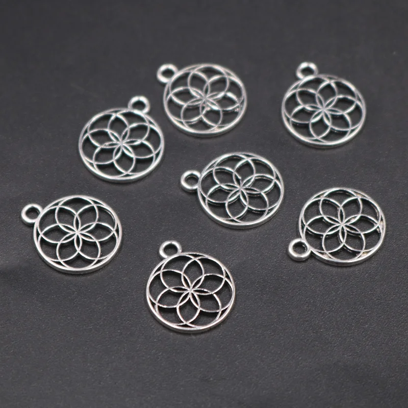 

40pcs Silver Plated Hollow Round Tag Flower of Life Pendants DIY Charms Retro Bracelet Earrings Metal Jewelry Crafts Making P620