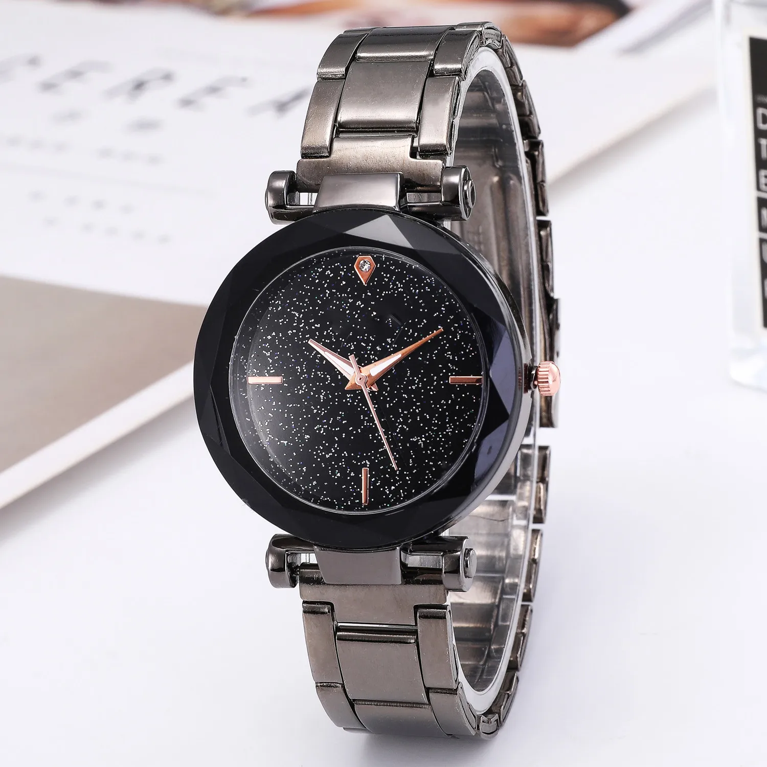 Fashionable casual women\'s watch SHSHD gold star series alloy steel strip male watch wholesale watches men and women