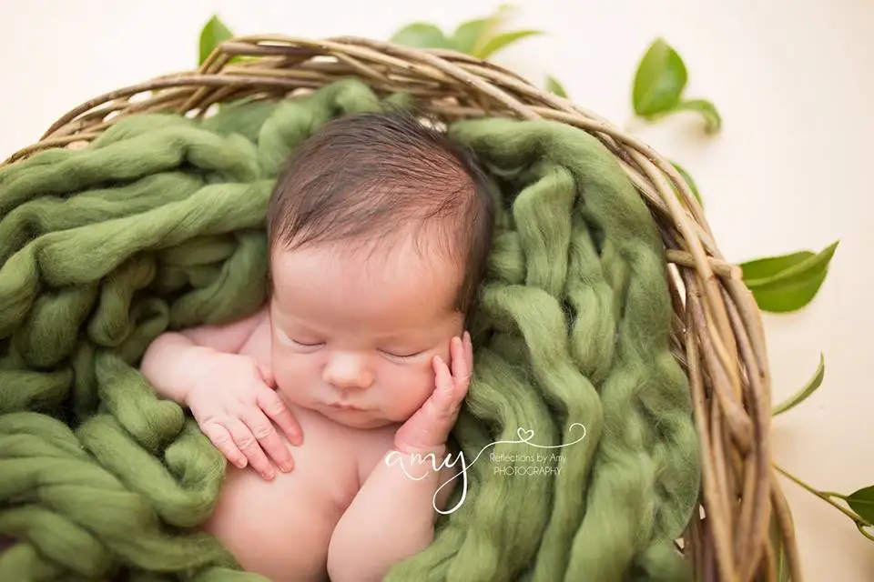 

HOT Newborn Photo Prop Basket Filler Loose Wool Fluff Basket Cushion Stuffer Newborn Photography Prop Studio Props Shower 200G