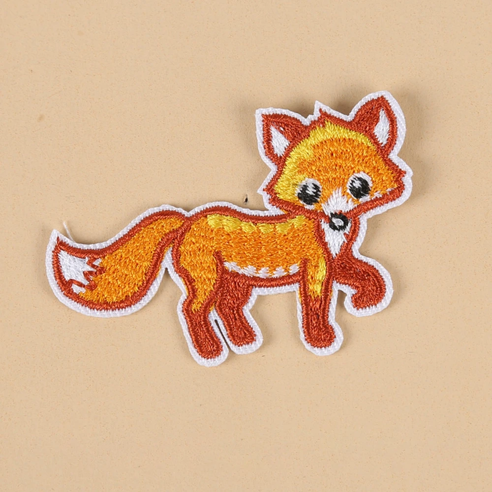 1Pcs Animal Fox Embroidery Patch Heat Transfers Iron On Sew On Patches For Clothing DIY Clothes Stickers Decor Appliques