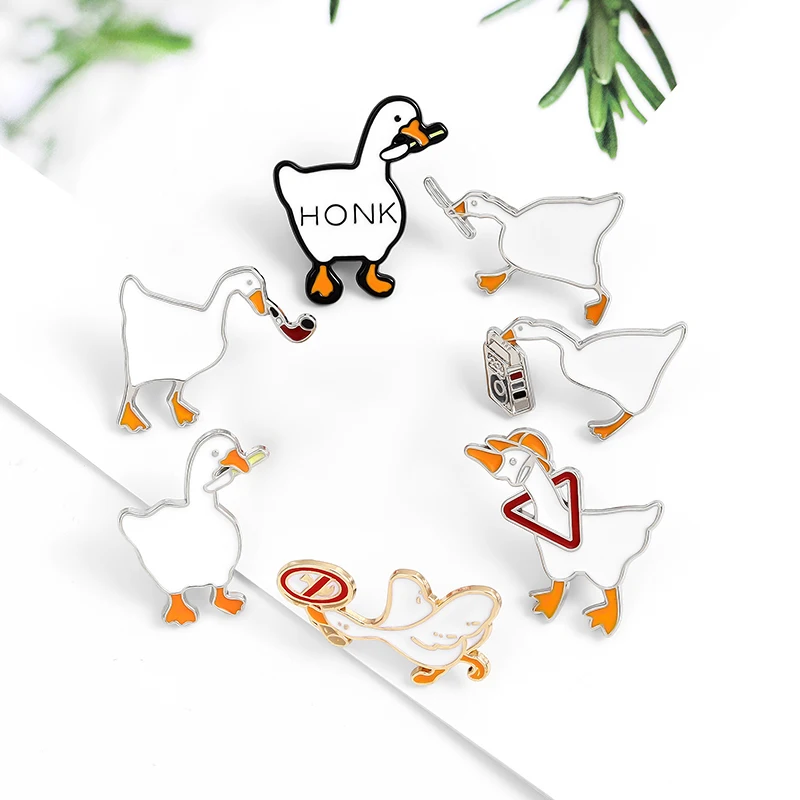 Honk Honk Enamel Pin Custom Naughty Goose Brooch Bag Lapel Pin Cartoon Funny Animal Badge Jewelry Gift for Kids Friends