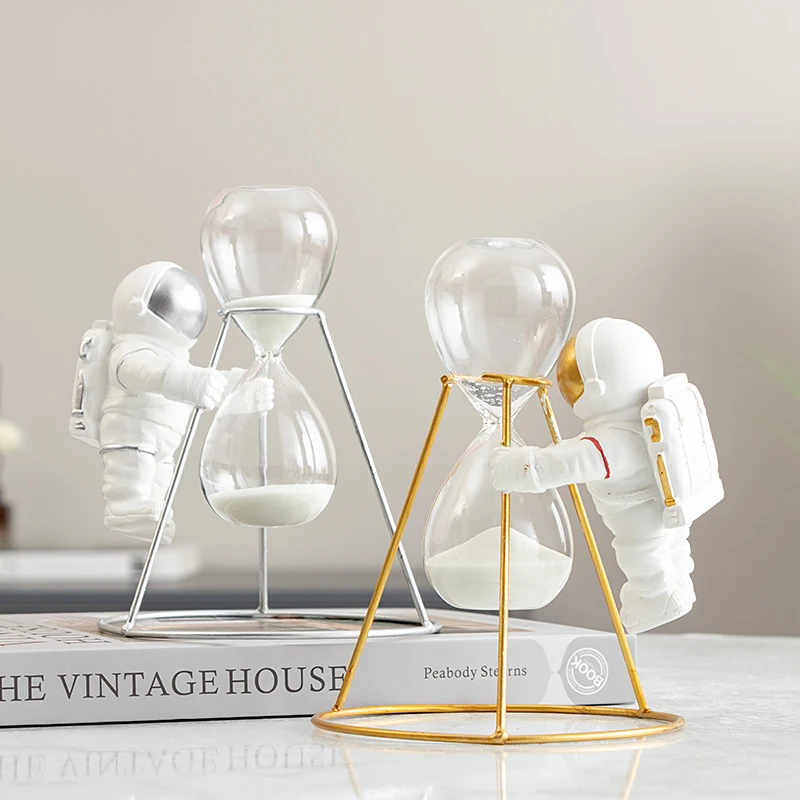 Nordic Style Astronaut Hourglass Timing Creative Children's Resin Decorations Living Room Bedroom Home Sandglass Ornament ZB17