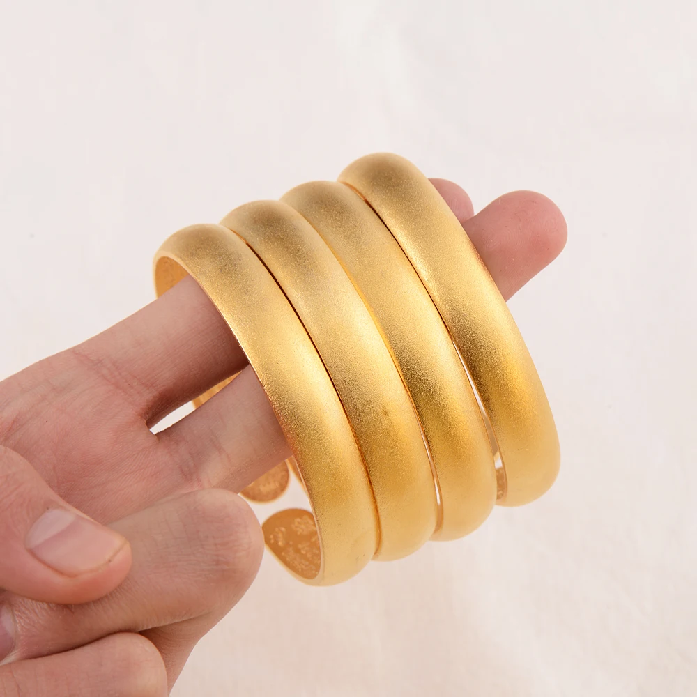 

New Fashion Gold Color Bangle Bracelet Trendy Jewelry For Women and Men Wedding Birthday Party Gift