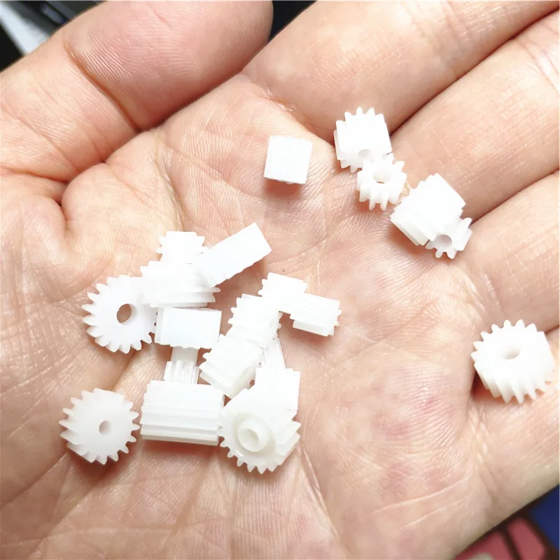 Tutti i tipi di ingranaggi per alberi in plastica gruppo 2 denti del motore asse ingranaggi set 1mm 2mm diametro del foro fai da te elicottero Robot