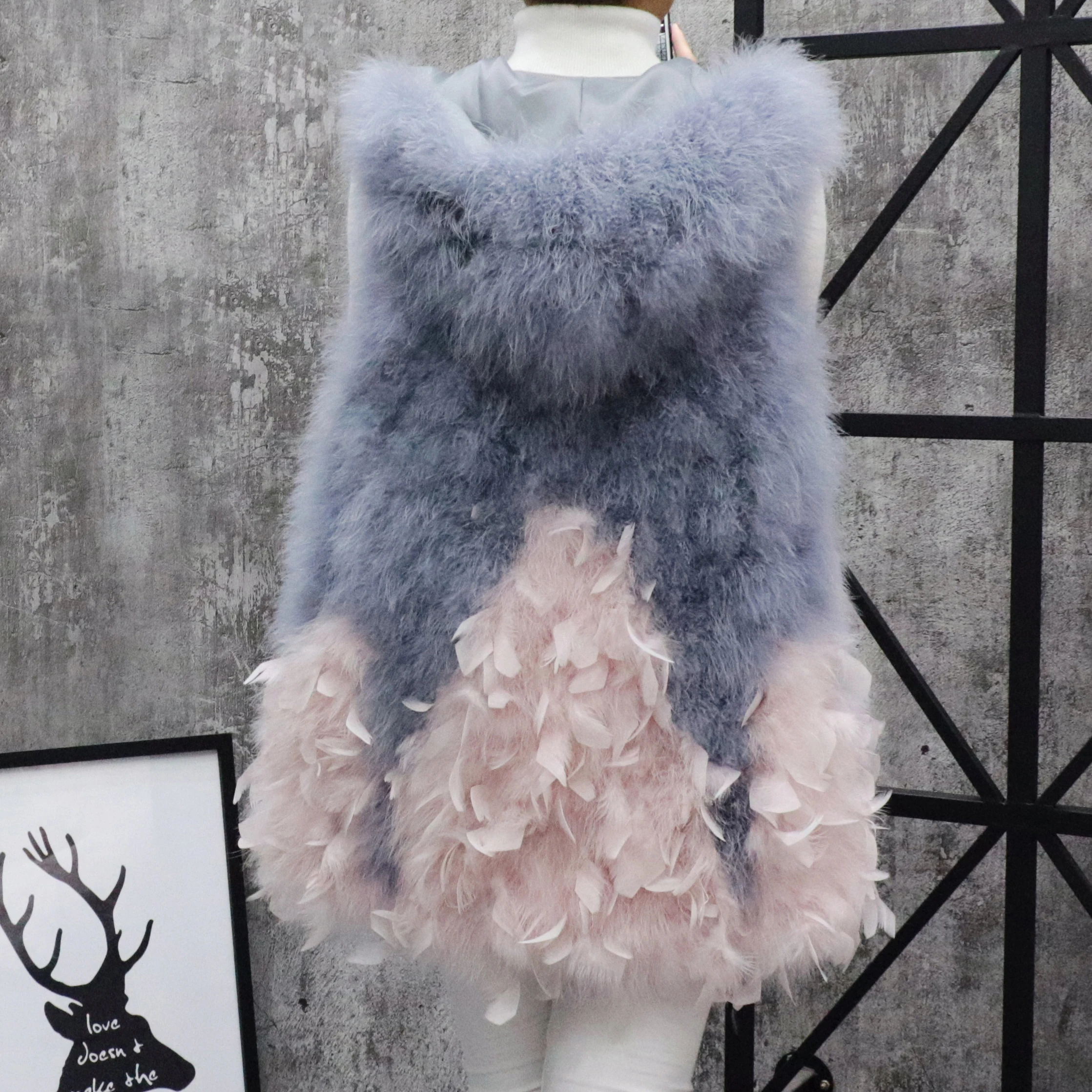 New Turkey feather waistcoat with hat and big swing, medium and long fur coat can be customized