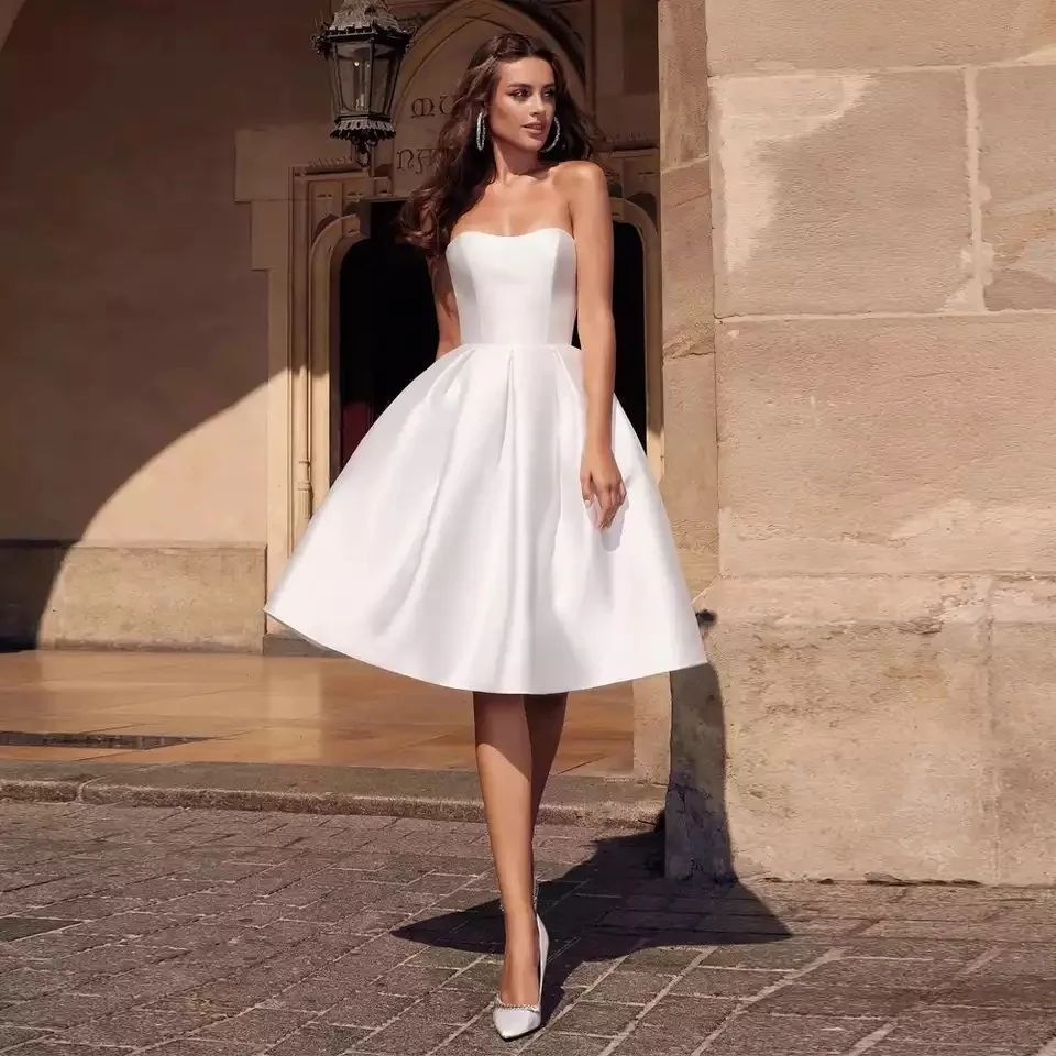 LUXIYIAO Einfache Weiße Kurze Brautkleider Open Back Knielangen Strand Braut Kleider Prinzessin Hochzeit Party Kleider mit Taschen