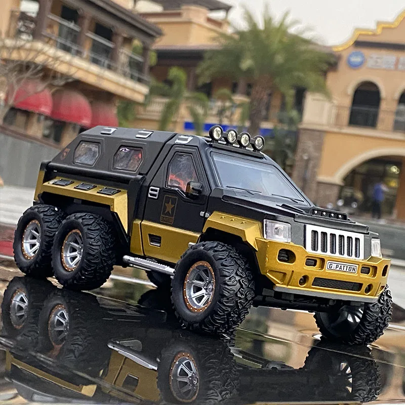 1:24 Military Armored Car Alloy Car Model Diecast Metal Toy Off-road Vehicles Car Model Explosion Proof Car Tank Model Kids Gift