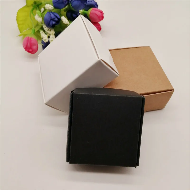 50pcs New DIY Kraft Paper/Black/white Gift Box For Wedding Favors Birthday Party Candy Cookies Christmas party gift ideas Boxes
