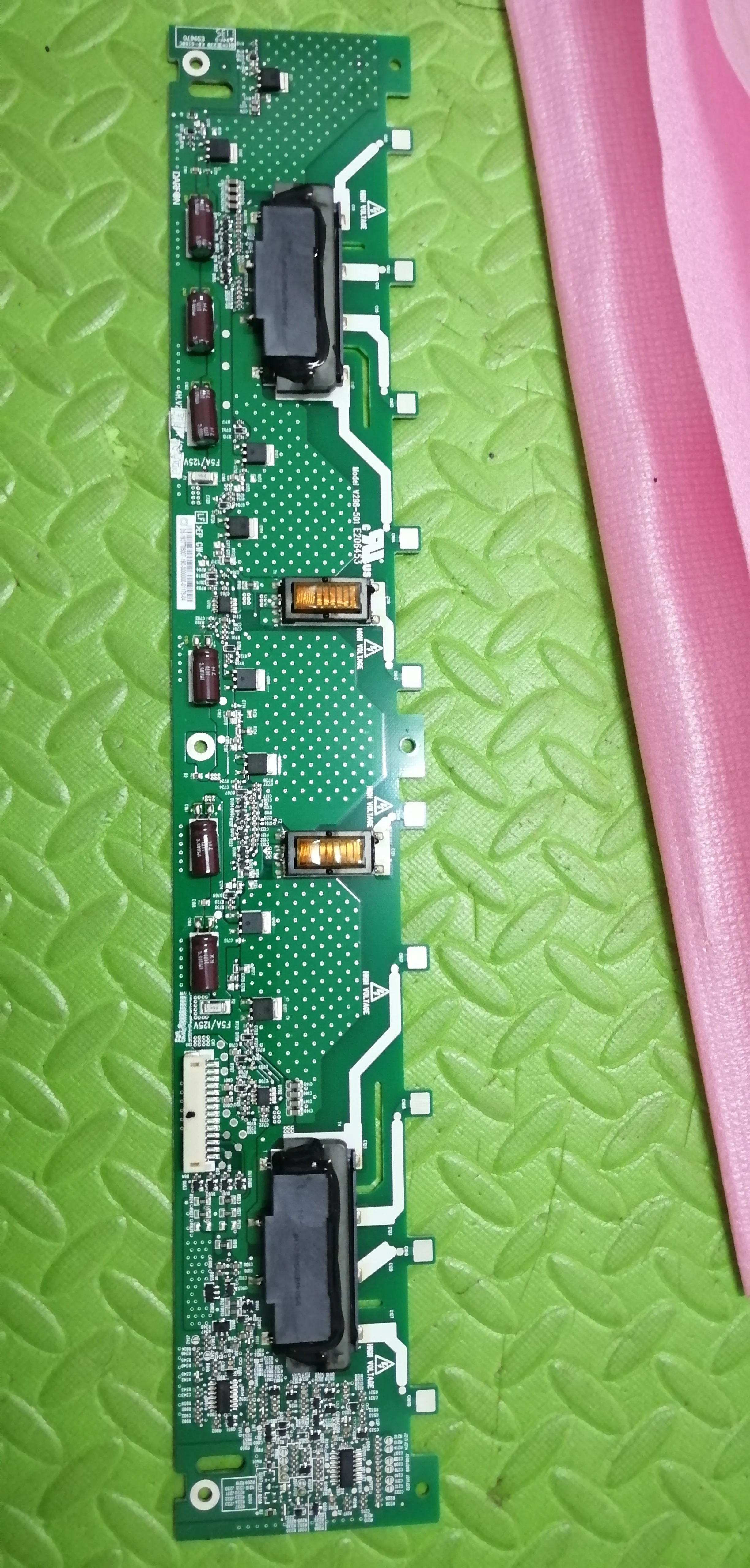 4H.V2988.071/A1 LCD T-CON Board HIGH VOLTAGE board for  LA37C530F1R T370HW03V.G  T-CON connect board