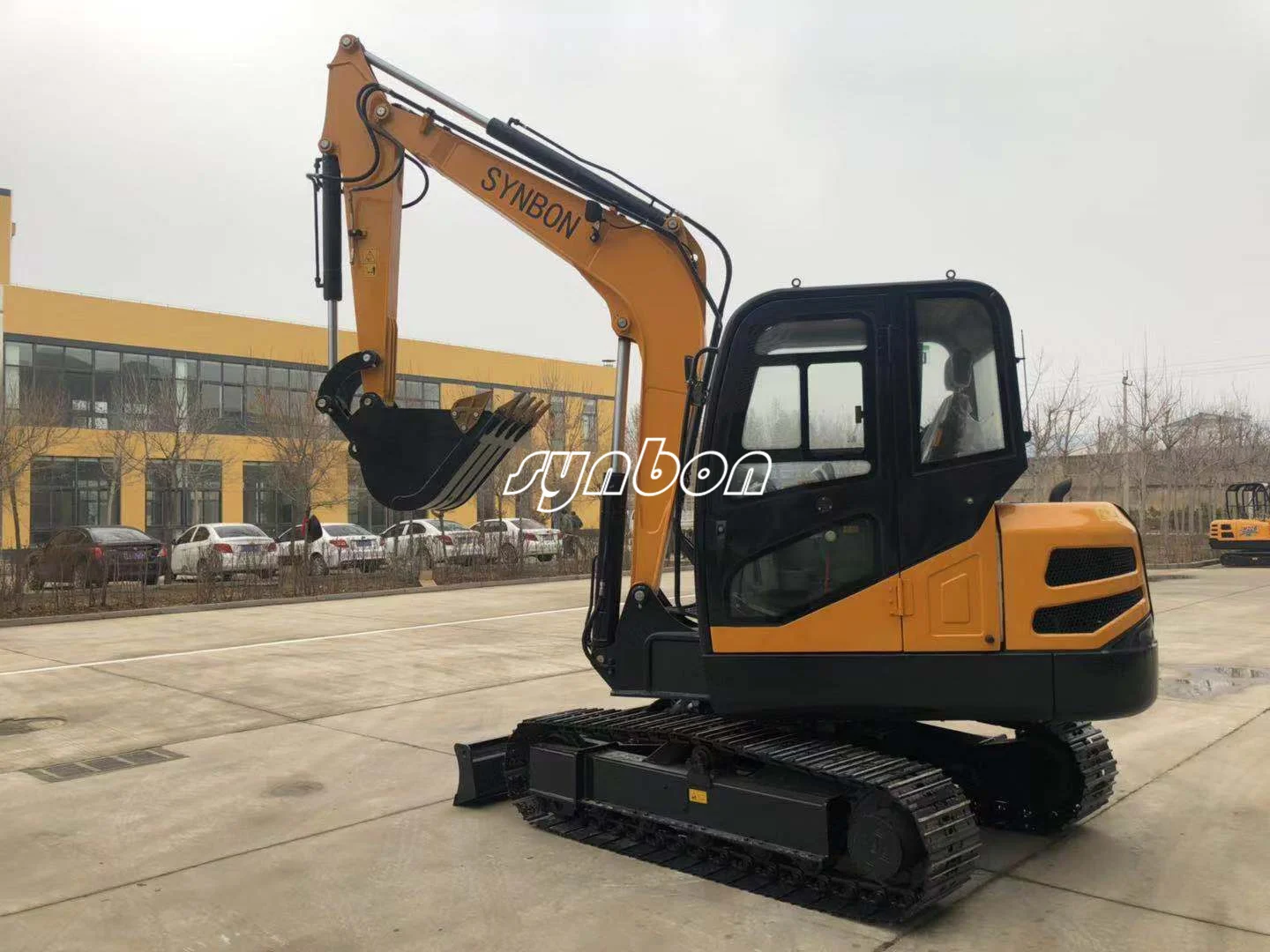 SYNBON Farm Digger Machine Power And Hydraulic System Crawler Excavator