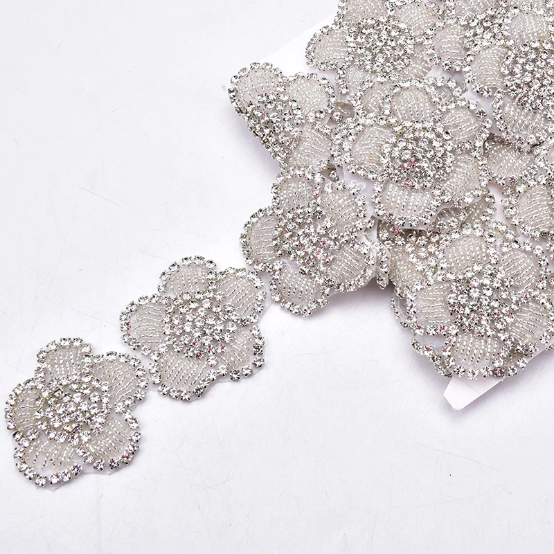 Rhinestone Iron on Bridal Patches Beaded Crystal Flower Applique Sew on Baby Headband Ribbon Trim Hat Clothes Shoes Accessories