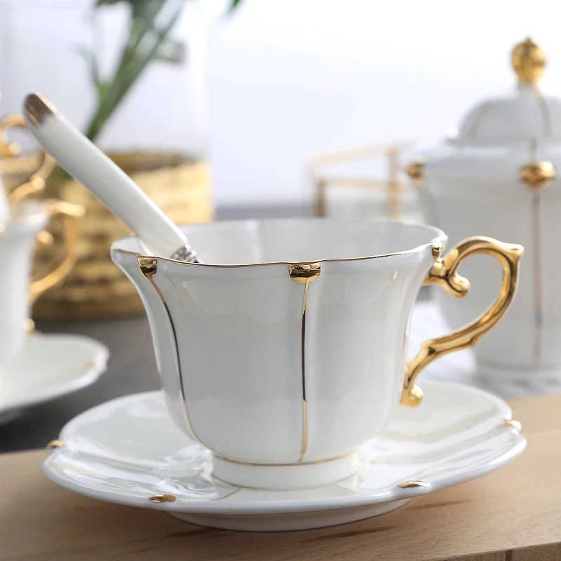 Gold Pearl Bone China Coffee Cup Saucer Spoon Set 200ml Gorgeous Advanced Porcelain Tea Cup Cafe Party Afternoon Teacup Dropship