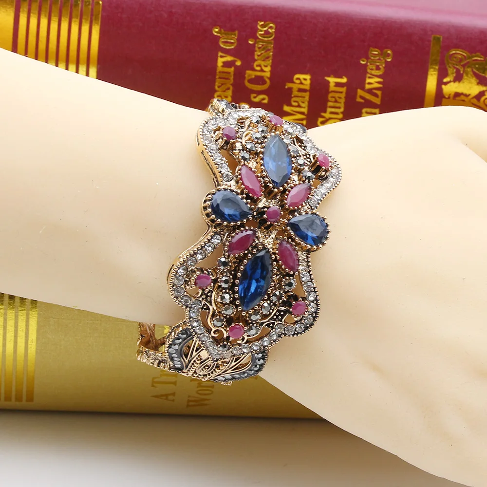Sunspicems Antique Gold Color Turkish Women Bangle Vintage Wedding Cuff Bracelet Full Rhinestone Symmetrical Pattern Arab Bijoux