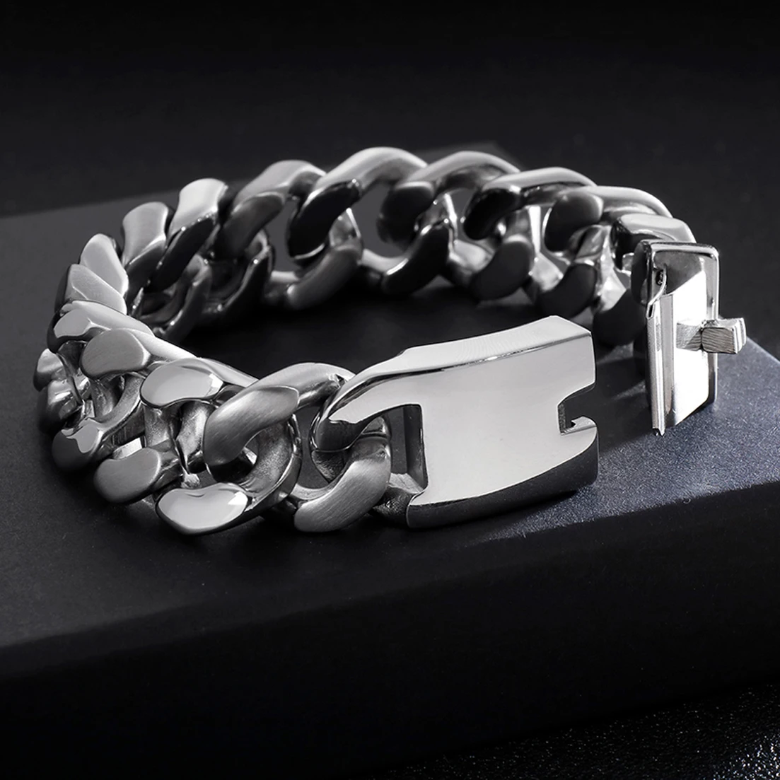 

Punk 100% Stainless Steel Bracelet 20mm 8.66Inches Curb Cuban Chain Silver Color Bracelets for Men Free Shipping Factory Offer