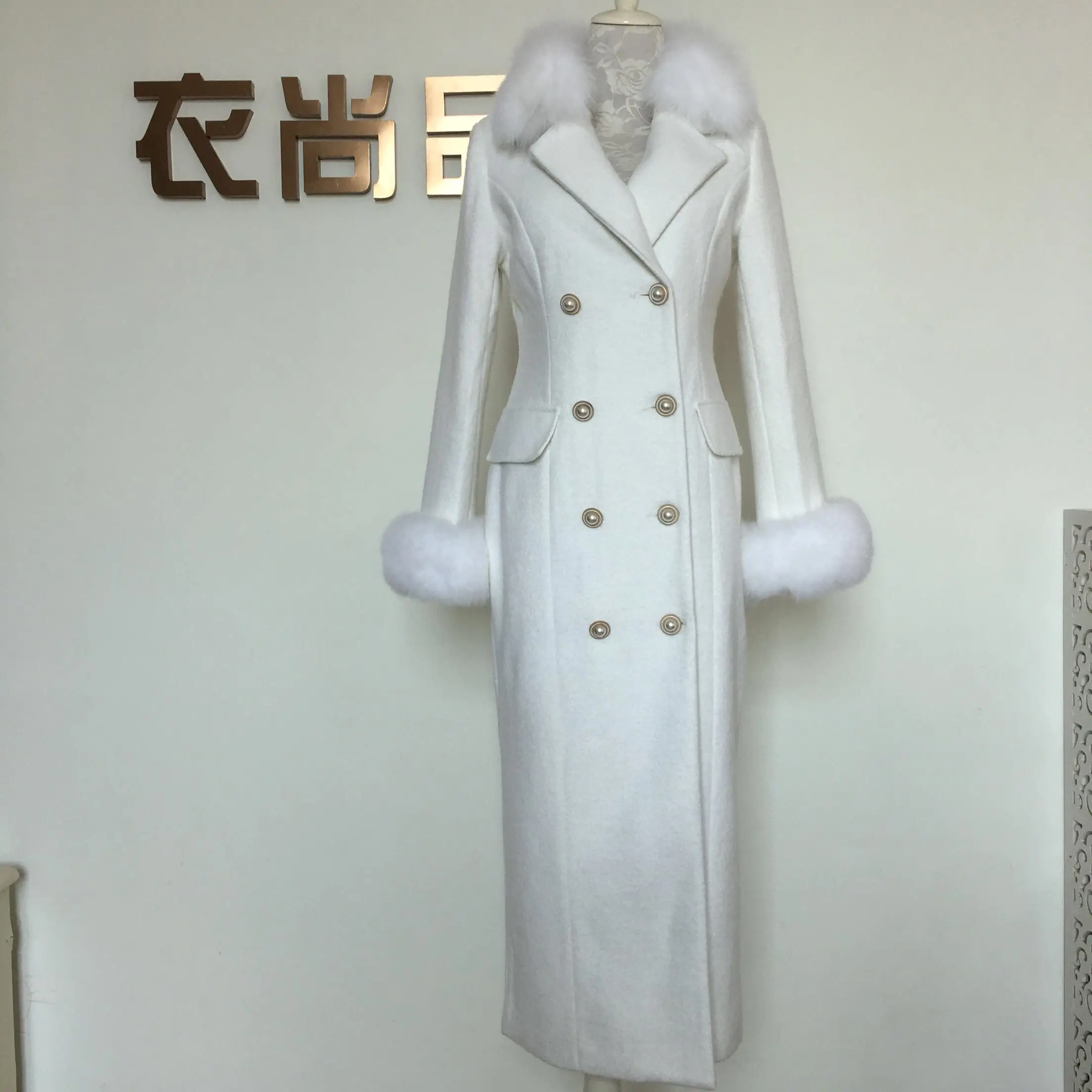 

Autumn winter fashion women woolen coat imitation big fox fur collar white cashmere coat women double breasted slim coat