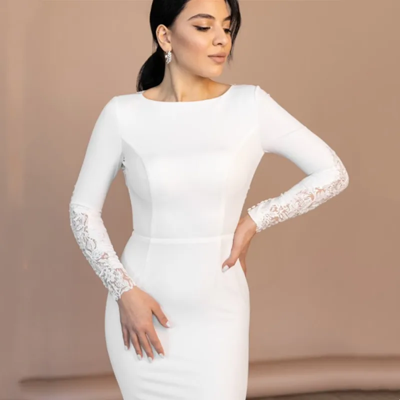 Robe de mariée sirène à manches longues pour la mariée, dos nu sexy, appliques en dentelle, fente latérale, train de balayage, robe de patients en satin moderne, 2024