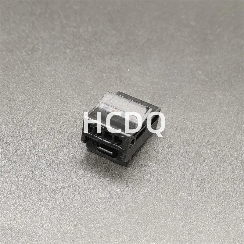 The original 1k0 972 704C  4PIN Female automobile connector plug shell and connector are supplied from stock