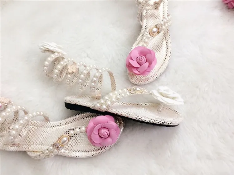 Woman Sandals  Women Shoes Rhinestones Chains Thong Gladiator Flat Sandals Crystal Chaussure Pearl and diamond flats