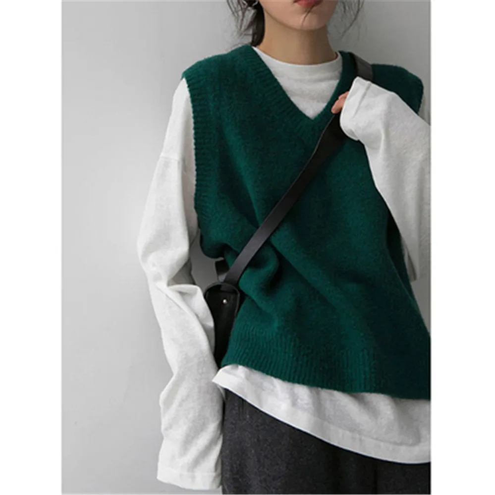 2024 Women Sweater Green Vest Autumn and Winter Korean Loose Black V-neck Knitted Vest Sleeveless Sweater Women Tops