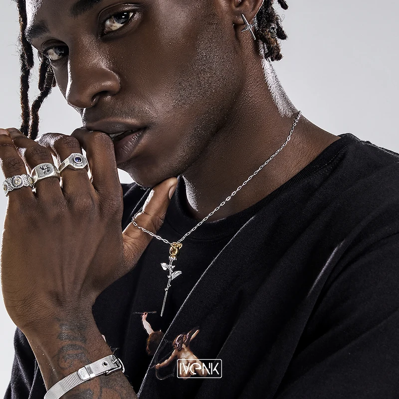 Hip Hop Punk Rose Flower Pendant Necklace Fashion Clavicle Sweater Chain Titanium Steel Necklace For Men Girls Women Jewelry