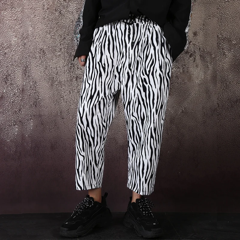 

High Quality Men Loose Wide Leg Pants Trend Nine Points Pants Zebra Pattern Elastic Pants Nightclub Tide Male Hairdresser Pants