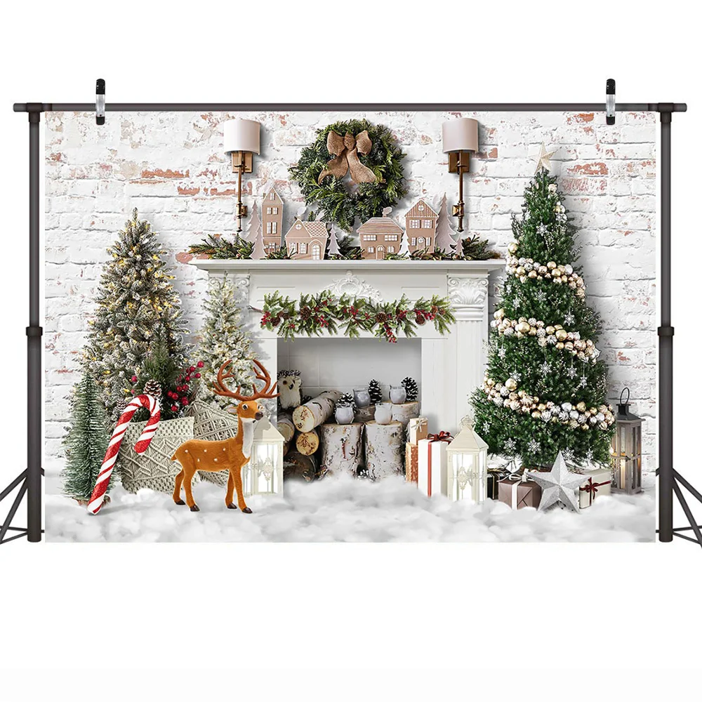 الشتاء الاطفال كعكة عيد ميلاد سحق التصوير الفوتوغرافي الطوب الأبيض شجرة عيد الميلاد الموقد خلفية الثلوج الهدايا لعبة الرنة صورة تبادل لاطلاق النار