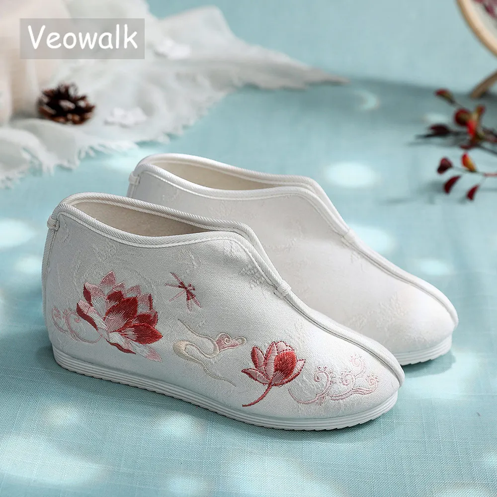 Veowalk Lotus Embroidered Women Cotton Mid-top Shoes with Warm Fleece Lining Winter Chic Elegant Ladies Jacquard Flat Platforms