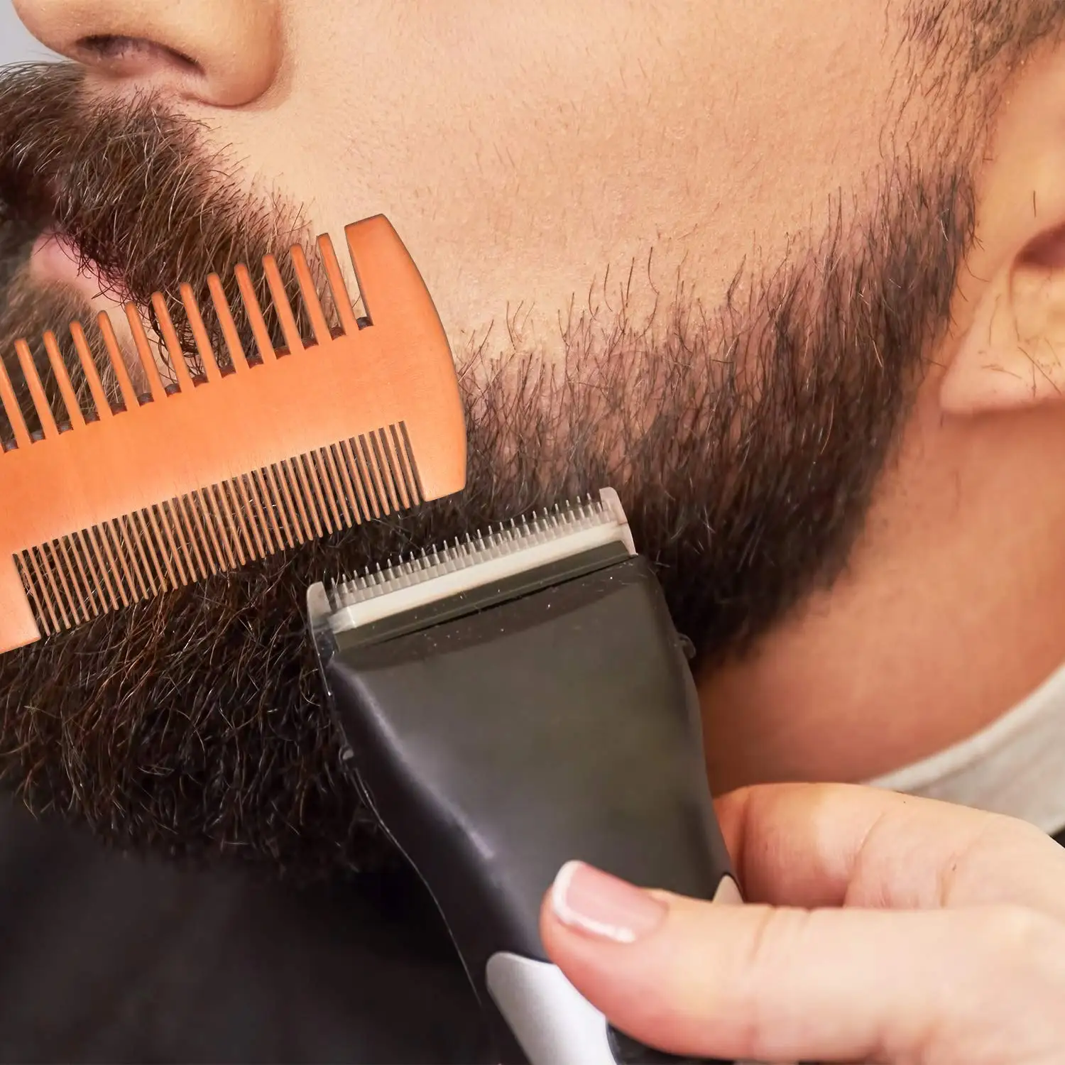 Peine de madera Natural para Barba, brocha de afeitar con Funda de cuero PU, peine de bolsillo antiestático para bigote, herramienta para el cuidado