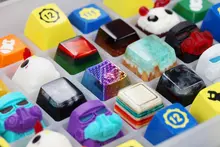 Acrylic Evil Keycaps Box for 7x5 Keyboard #6