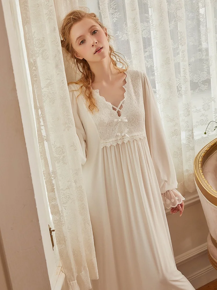 Vintage White Lace Women\'s Long Nightgowns Long Sleeve Elegant Princess Long Sleepwear Royal Loose Nightdress Spring Autumn