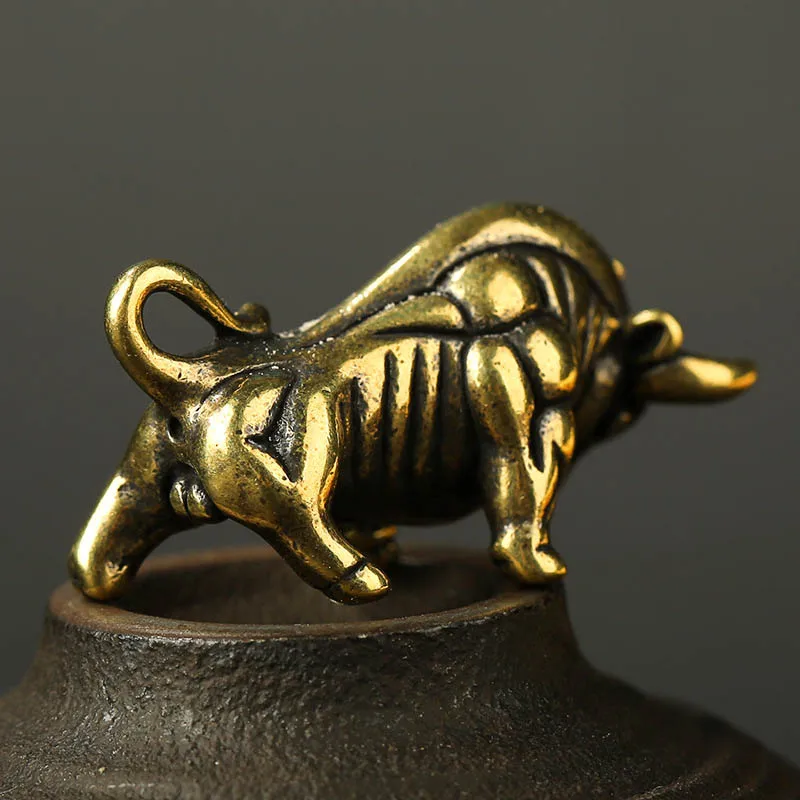 Pure Brass Wall Street Bull Keyring Pendant Jewelry Vintage Copper Animal Bull Decorations Men Key Chain Rings Hanging