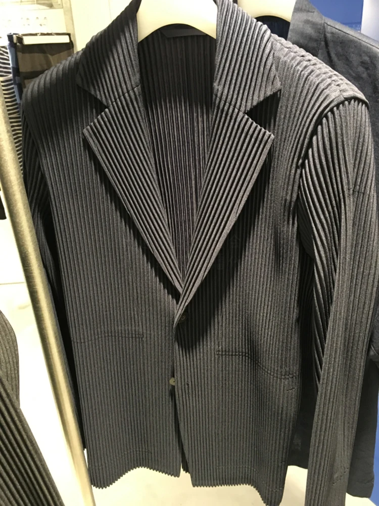 me ISSEY MIYAKE SUIT BLACK-HUED （no.18） Homme Plissé Issey Miyake Basics Pleated Blazer | Nordstrom