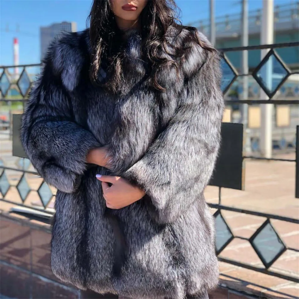 

Женская зимняя куртка средней длины из натурального Меха чернобурки с круглым воротником