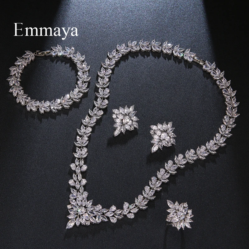 Emmaya Luxury Style Flower Shape Fascinating Design Four-piece Set Fashion Necklace For Female Brilliant Jewelry Party Dress-up