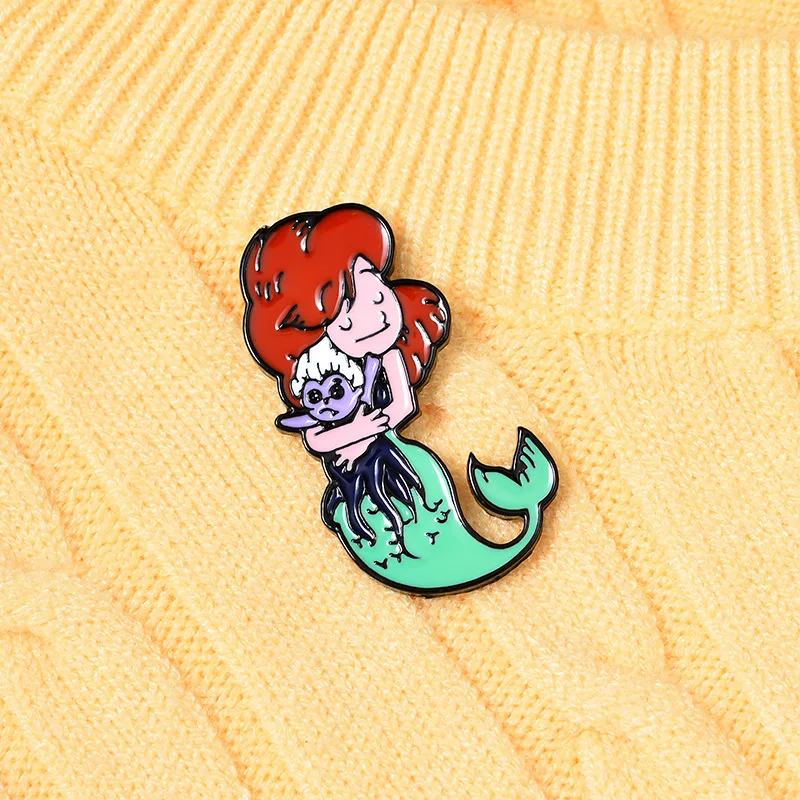 Cartoon mermaid-shaped pins, alloy enamel brooches, versatile clothing accessories, bag decoration badges, gifts for friends