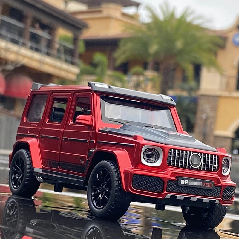 1/32 G700 G65 SUV Alloy Car Model Diecast Simulation Metal Toy Off-road Vehicles Car Model Sound Light Collection Childrens Gift