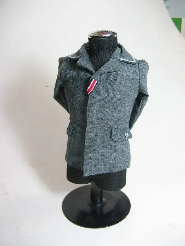 

1:6 Scale Soldier WWII German Air Force Uniform (without hangers) Model for 12" Action Figure Body Doll in Stock