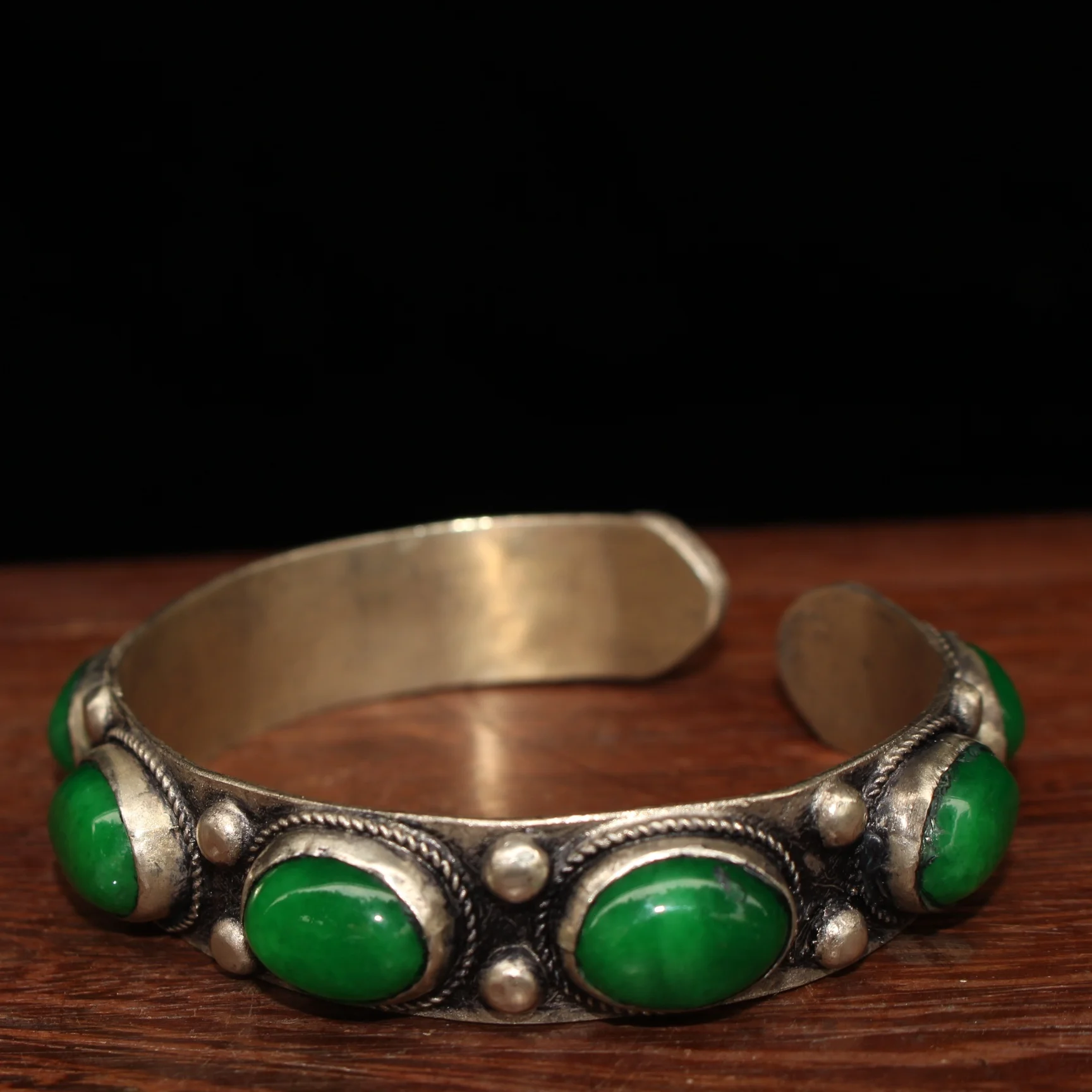 China Old Tibetan Silver Inlaid With Greenstone Jade Bracelet 1 order