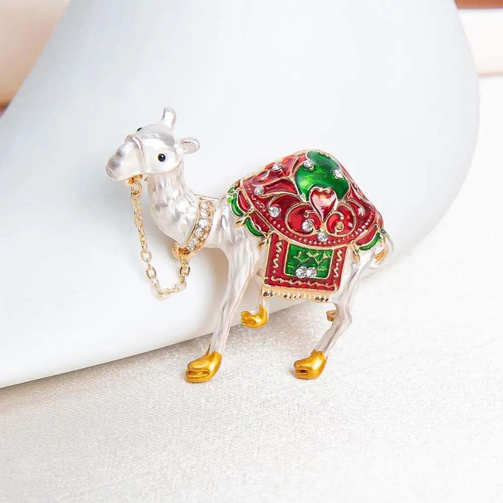 Hot Selling Cute Cartoon Alloy Oil Camel Brooch Wedding Dress Accessories Pin Lady\'s Beautiful Jewelry Brooch