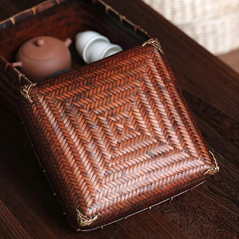 Bamboo woven tea set storage box hand-knitted Japanese-style portable carrying box to organize teacup storage Kung fu tea set