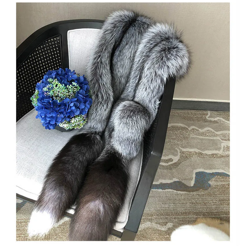Why the MS.Minshu Long Natural Fox Fur Scarf Is the Ultimate