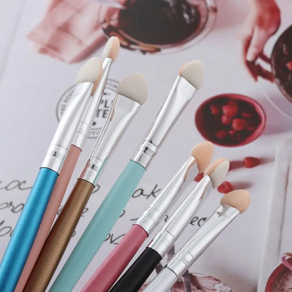 Długi pędzel do makijażu oczu, przenośny eyeliner, narzędzia do makijażu, pędzel do cieni, gąbeczka do brwi.