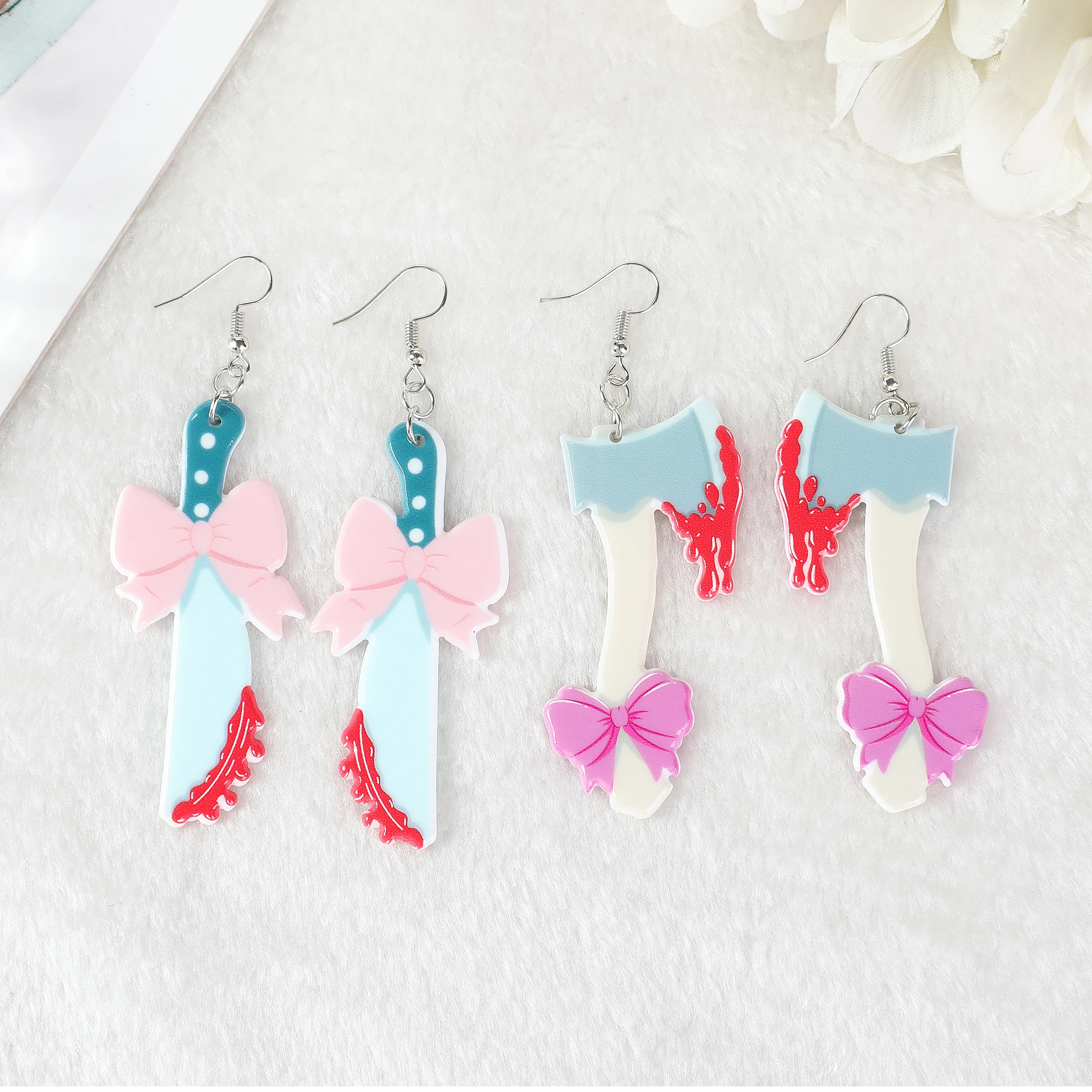 1Pair Cute Blood Knife And Axe With Bow Drop Earrings Acrylic Creepy Halloween Gifts For Women Jewelry