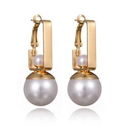 Korean Fashion Pearl Earrings Hot Selling Summer New Texture Jewelry Geometry Golden Shining Large Pearl Luxury Women's Earrings