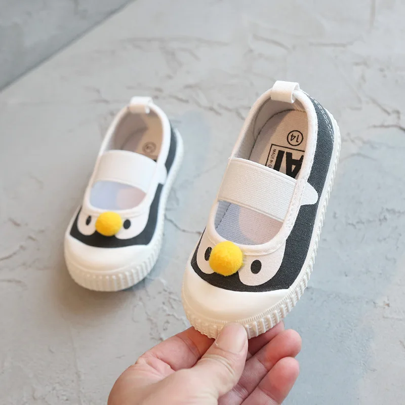 Sepatu Sneakers Bayi Perempuan Musim Semi Musim Panas 2020 Sepatu Kanvas Kasual Pelangi Kartun untuk Anak-anak Sol Lembut Sepatu Balita Anak Perempuan