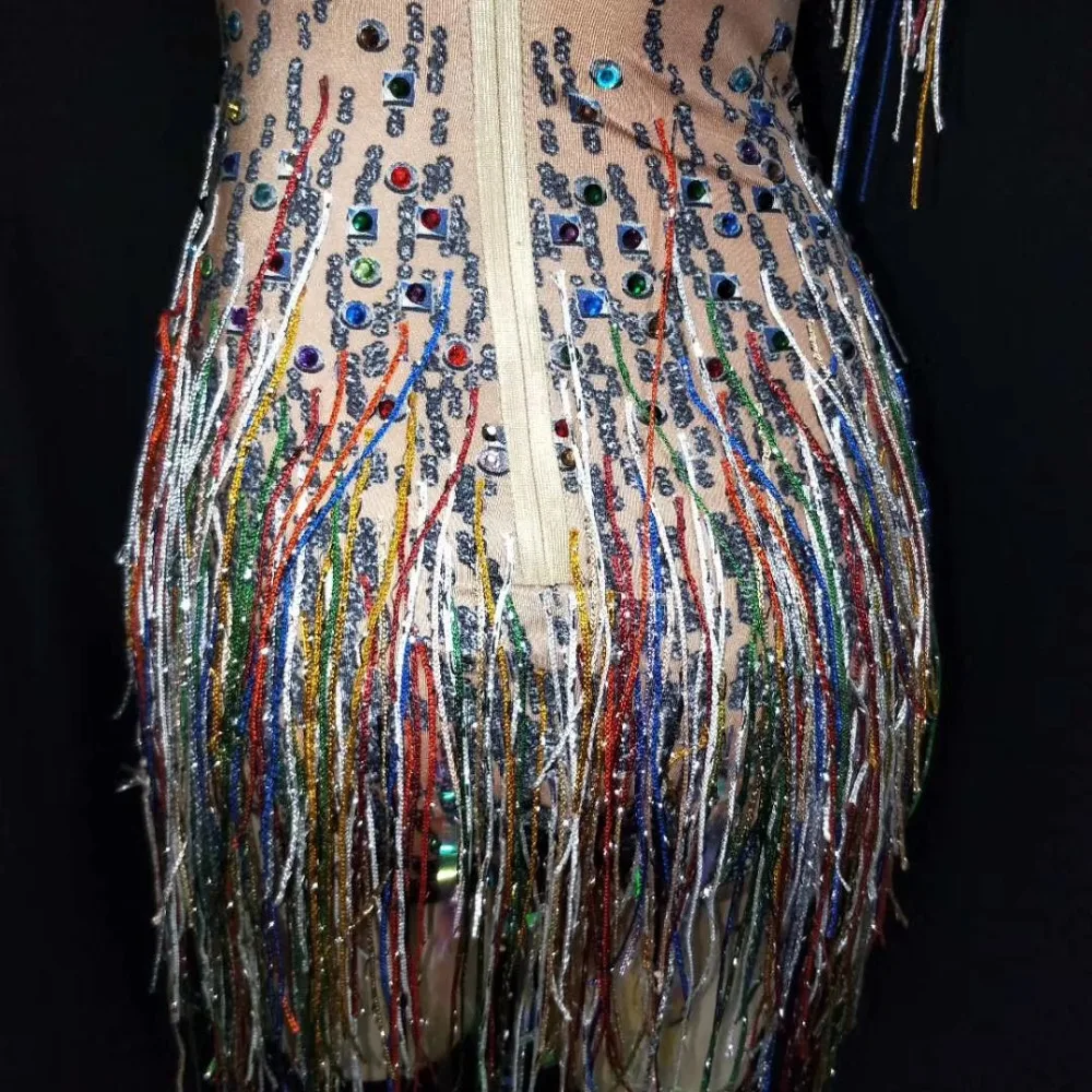 

Костюм танцевальной команды для ночного клуба, блестящие красочные кристаллы, блестки, боди с рукавами и бахромой, женский эластичный яркий купальник для бара