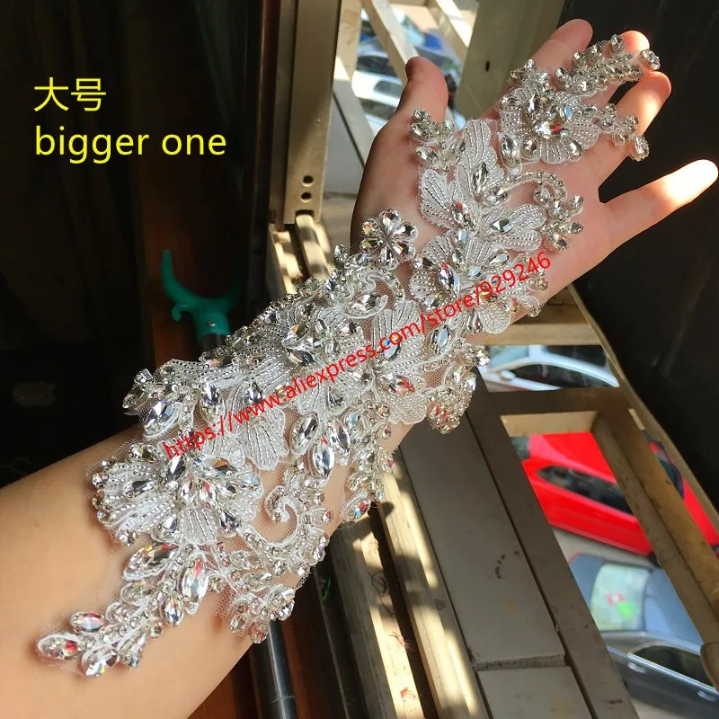 Gorgeous Grey glass Crystal Flower Trims for Garments dress Accessory beaded rhinestone applique for Women Overcoat ornaments