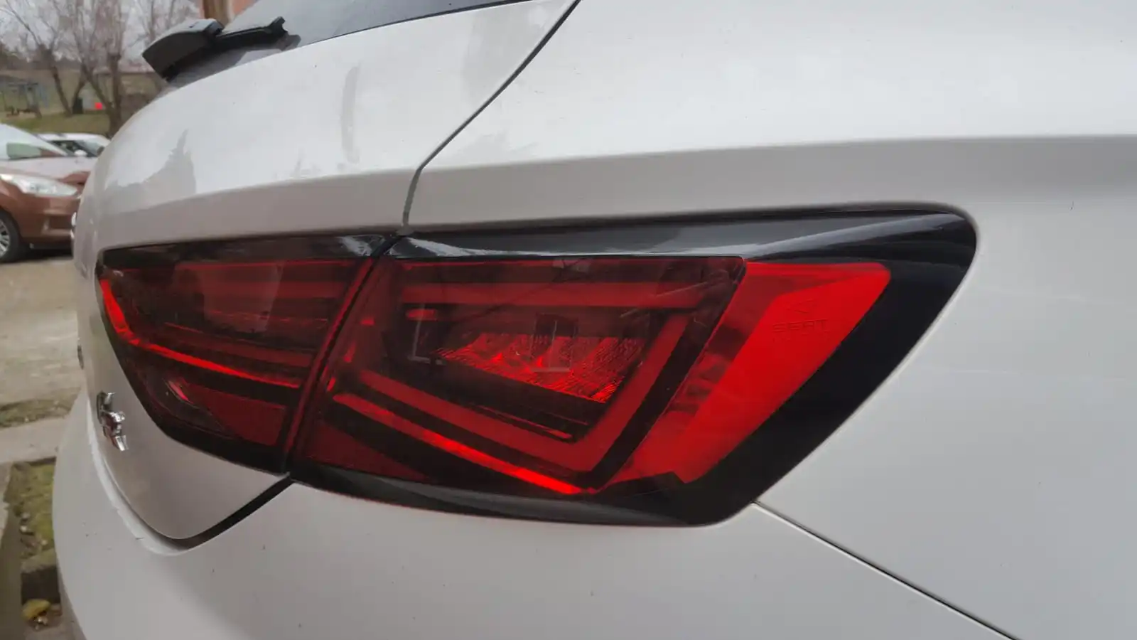 Rear Stop Headlight Frame Lamp Cover Protector Sticker For Leon MK3 2013-2019 Suitable Thick-Thin Matte Glossy Cut Easy Assembly Application Stylish Design Durable Strip Sticker Sheet